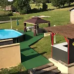 Maison De Campagne Sainte Barbe Vila