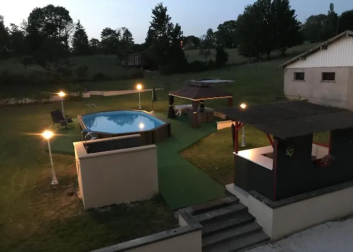 Maison De Campagne Sainte Barbe * Mirecourt